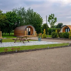 Campsite Willow Farm Glamping, Chester